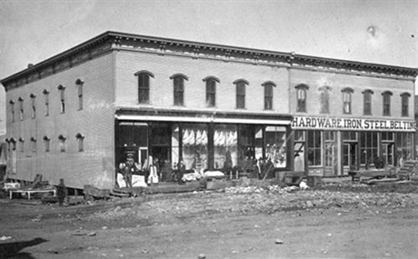The new ‘Smith Block’ in 1879 or 1880.