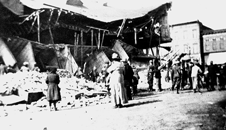 Aftermath of the collapsed south wall of Smith Block on May 6, 1919.