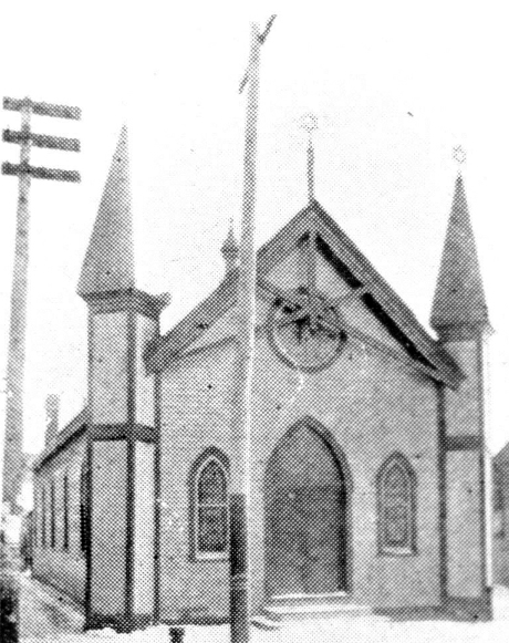 Photo of the exterior of Temple Israel in 1894.
